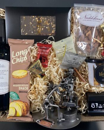 Gavekurv Med Metalfigur Tatovør Vin Hygge